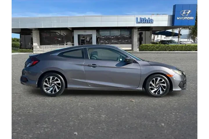 $13499 : Honda Civic 2017 LX-P 2dr Co image 9