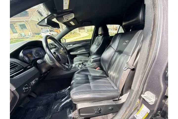 $14995 : 2019 300 300S AWD image 9