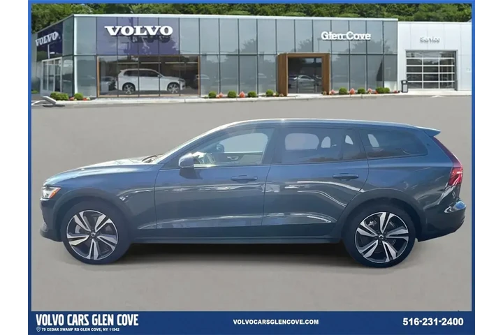 $38000 : Volvo V60 Cross Country 2023 image 5