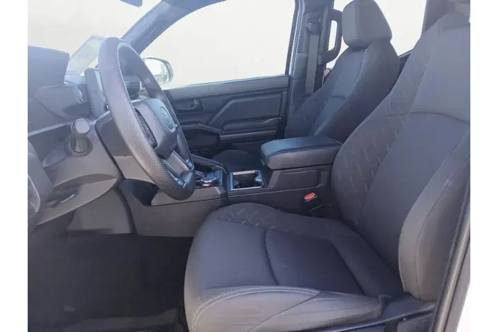 $35995 : Toyota Tacoma 2024 4x4 SR5 4 image 9