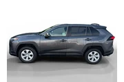 $26304 : Toyota RAV4 2024 AWD LE 4dr thumbnail