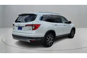 $30998 : Honda Pilot 2022 Touring 4dr thumbnail