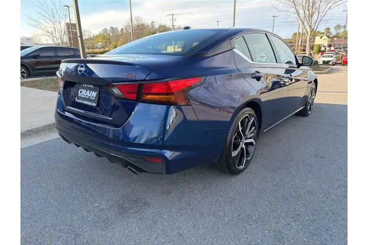 $21646 : Nissan Altima 2024 2.5 SR 4d image 7