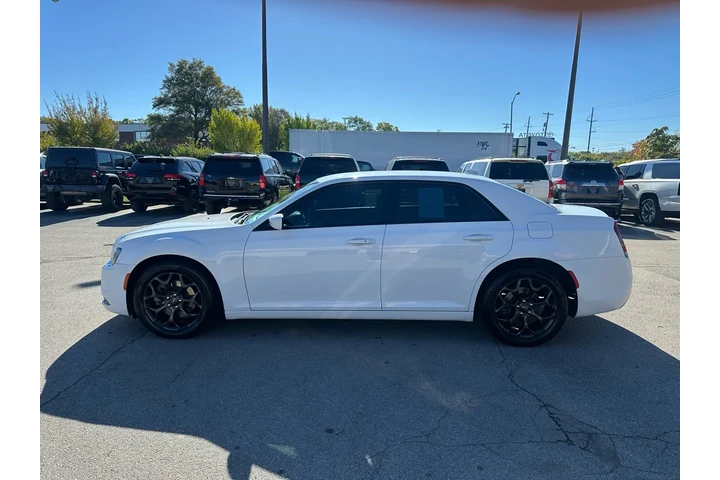 $14980 : 2019 300 300S AWD image 5