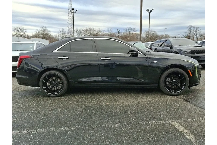 $27389 : Cadillac CT4 2023 AWD Luxury image 6