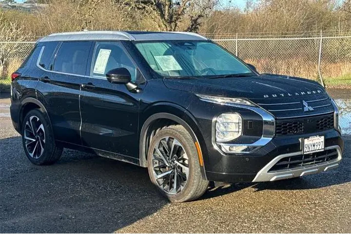 $29872 : Mitsubishi Outlander 2024 AW image 2