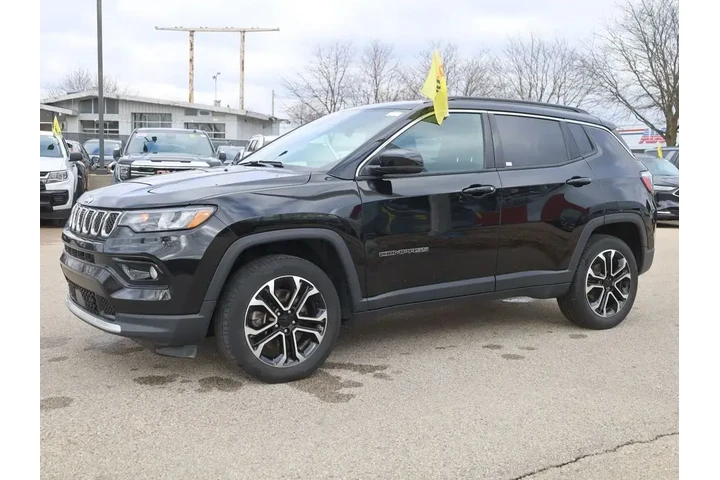 $23777 : Jeep Compass 2023 4x4 Limite image 5