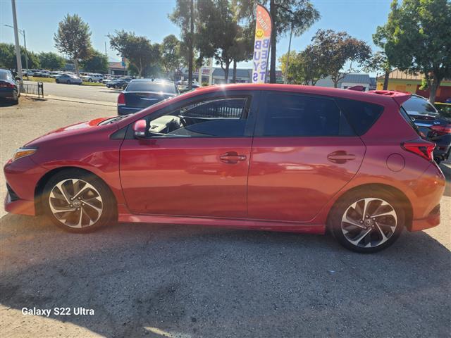 $11995 : 2018 Corolla iM CVT image 8