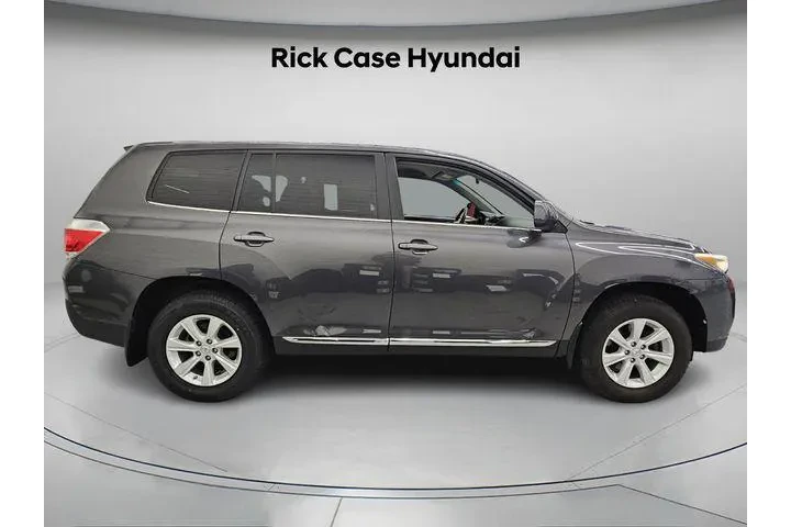 $15791 : Toyota Highlander 2013 Base image 4