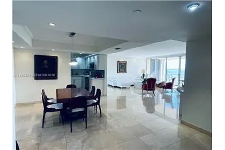 $4200 : Rental property with 2 bedro image 9