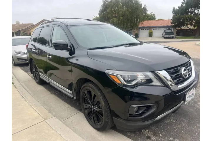 $14900 : 2017 Pathfinder Platinum image 4