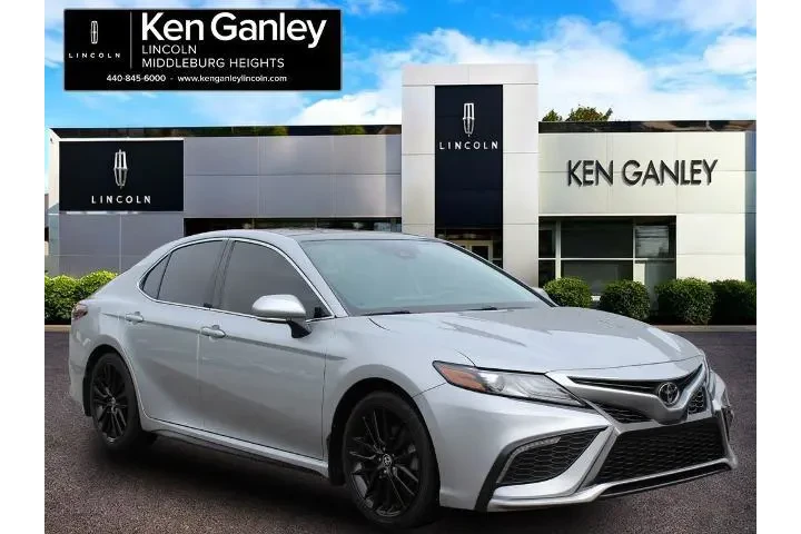 $28998 : Toyota Camry 2022 AWD XSE 4d image 1