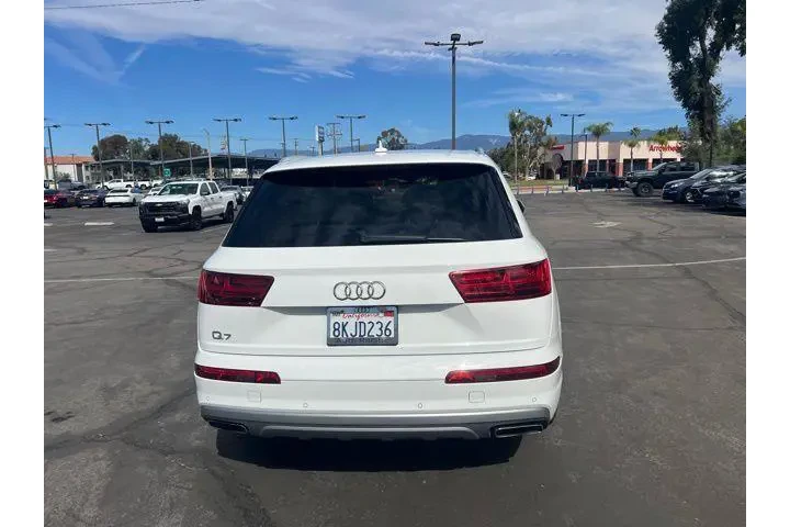 $21391 : Audi Q7 2019 AWD quattro SE image 4