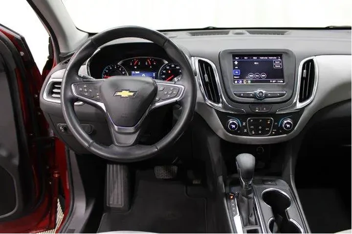 $19977 : Chevrolet Equinox 2024 LT 4d image 2