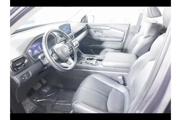 $39855 : Honda Pilot 2023 AWD Elite 4 image 10
