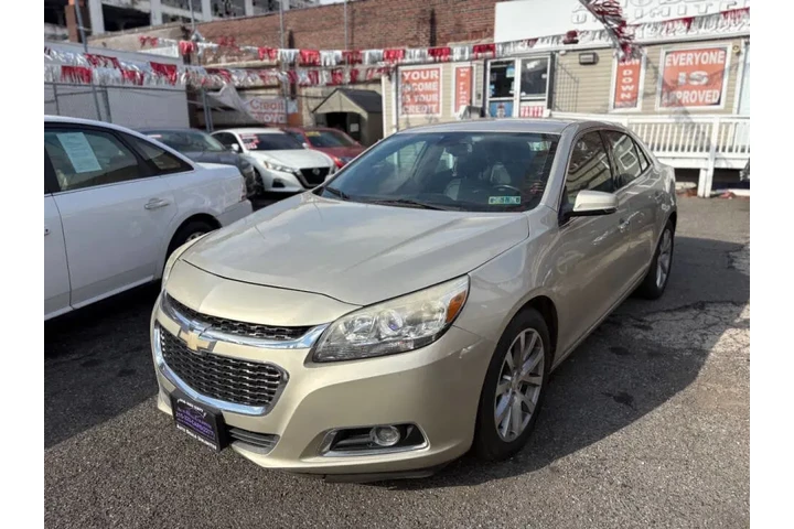 2016 Malibu Limited image 4