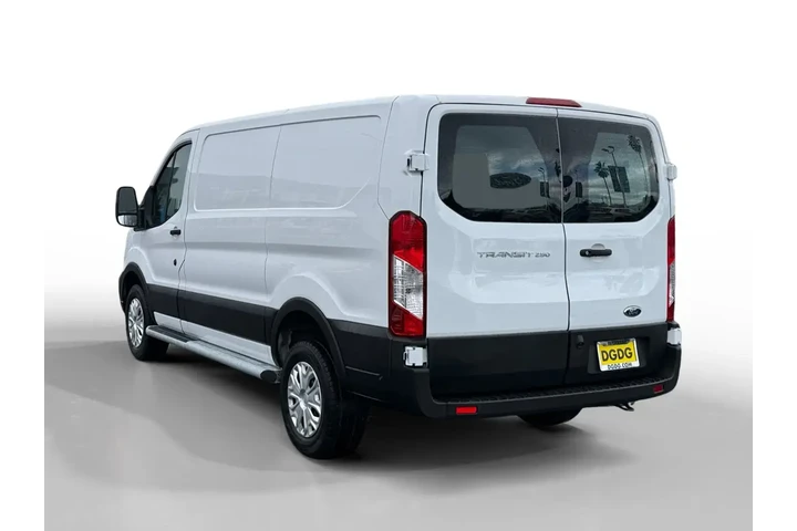 $32394 : Ford Transit 2024 250 3dr LW image 3