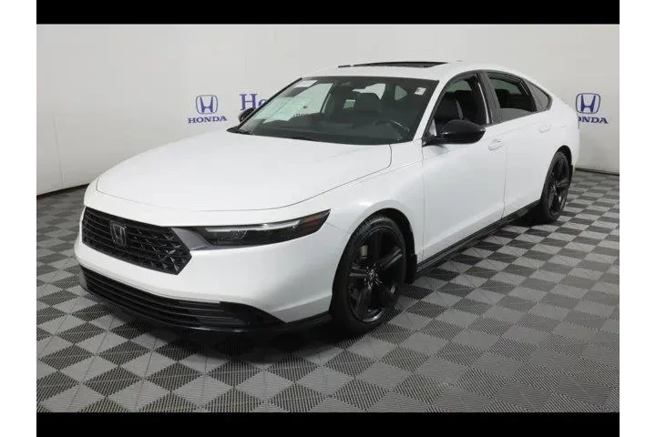 $28875 : Honda Accord Hybrid 2023 Spo image 3