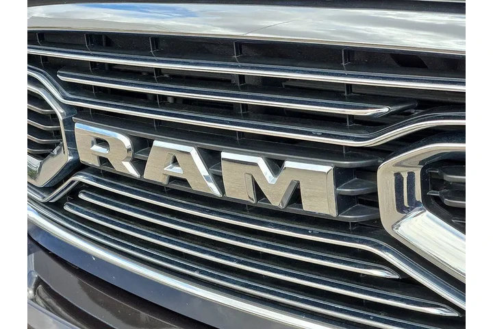 $32995 : Ram 1500 2017 4x4 Laramie Lo image 7