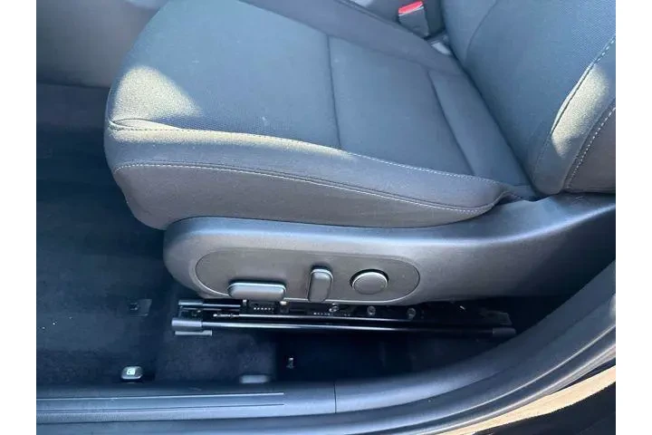 $22990 : Hyundai KONA 2024 SEL 4dr Cr image 10