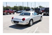 $16995 : Ford Thunderbird 2004 Deluxe thumbnail