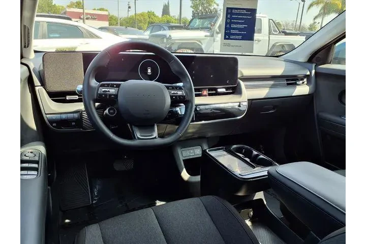 $28854 : Hyundai IONIQ 5 2025 SE 4dr image 9