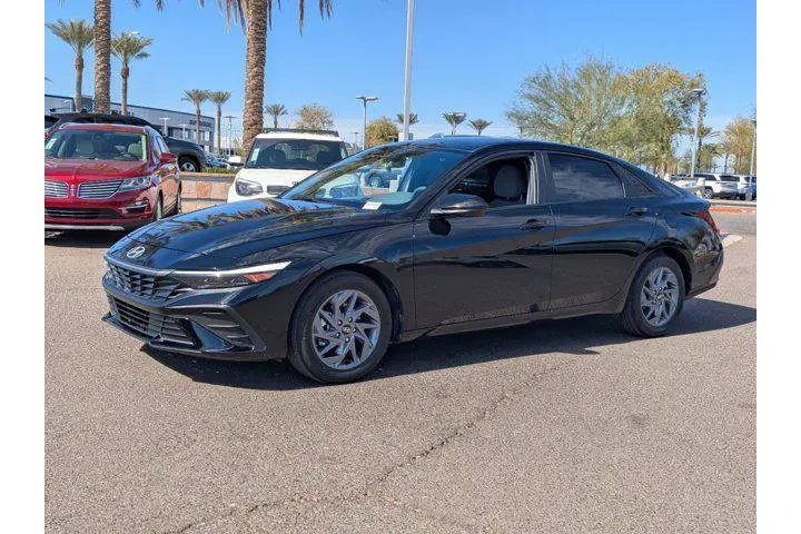 $19990 : Hyundai ELANTRA 2024 SEL 4dr image 8