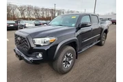 $35999 : Toyota Tacoma 2020 4x4 TRD O thumbnail