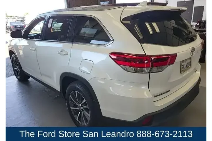 $27950 : Toyota Highlander 2019 AWD S image 3
