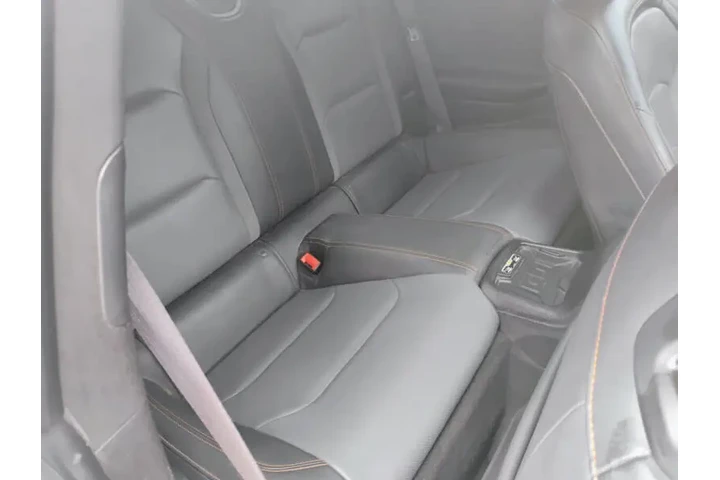 $15997 : 2017 Camaro LT image 8