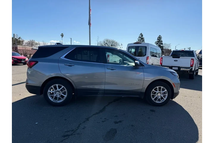 $19000 : Chevrolet Equinox 2023 LT 4d image 6