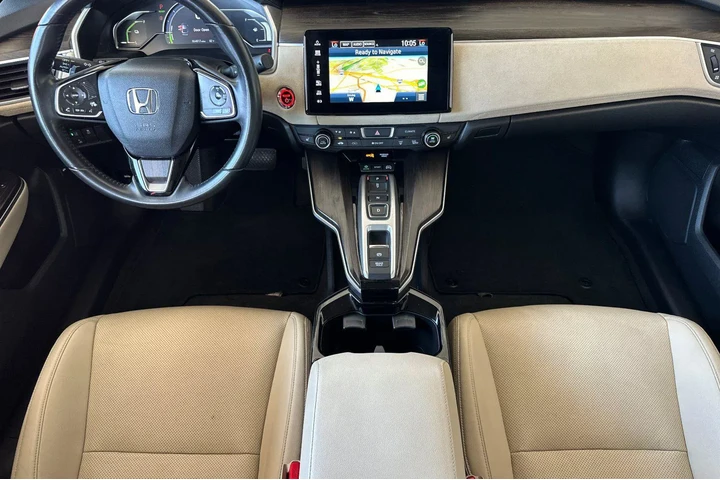 $19500 : Honda Clarity Plug-In Hybrid image 6
