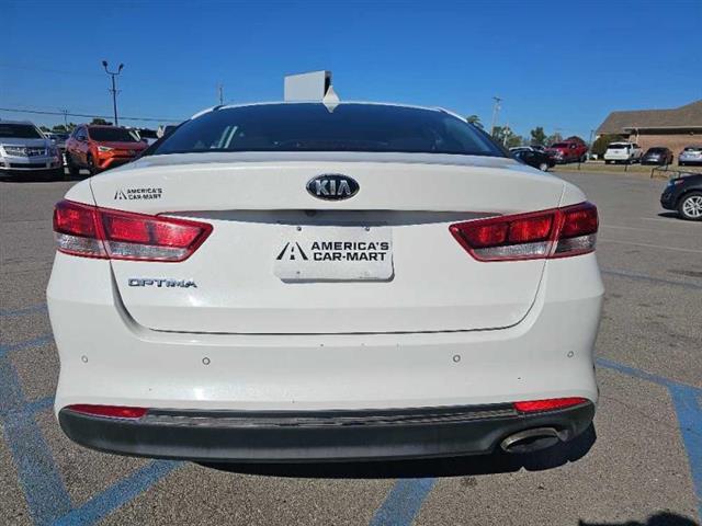 2018 Optima image 4