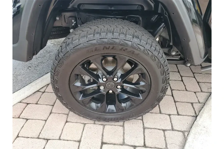 $33984 : Jeep Gladiator 2024 4x4 Will image 7