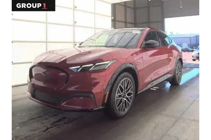 $31971 : Ford Mustang Mach-E 2024 Pre image 1