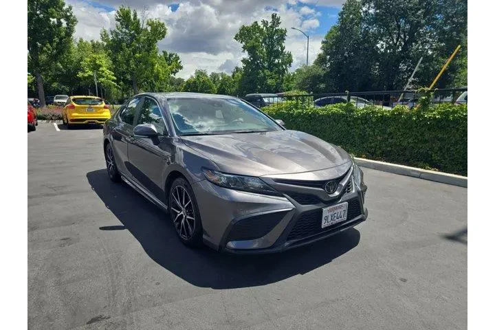 $28995 : Toyota Camry 2024 SE 4dr Sed image 1