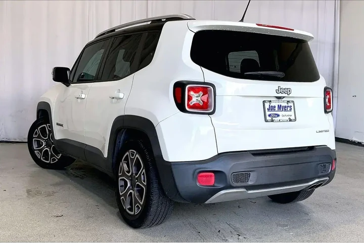 $11991 : Jeep Renegade 2015 Limited 4 image 5