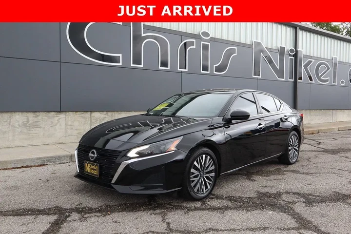 $19488 : 2023 Altima 2.5 SV image 1