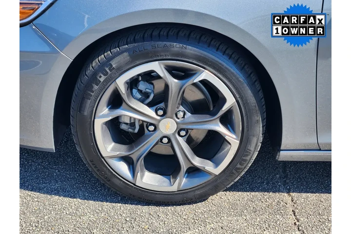 $17459 : Chevrolet Malibu 2023 LT 4dr image 10