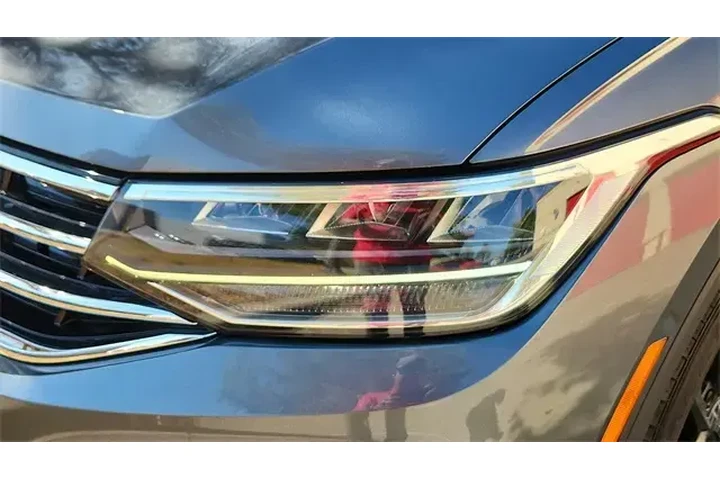 $23337 : Volkswagen Tiguan 2024 Wolfs image 10