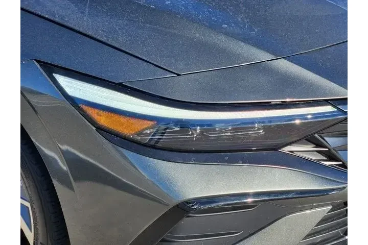 $22969 : Hyundai ELANTRA 2025 Limited image 9