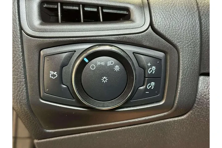 $8995 : Ford Focus 2014 SE 4dr Hatch image 9