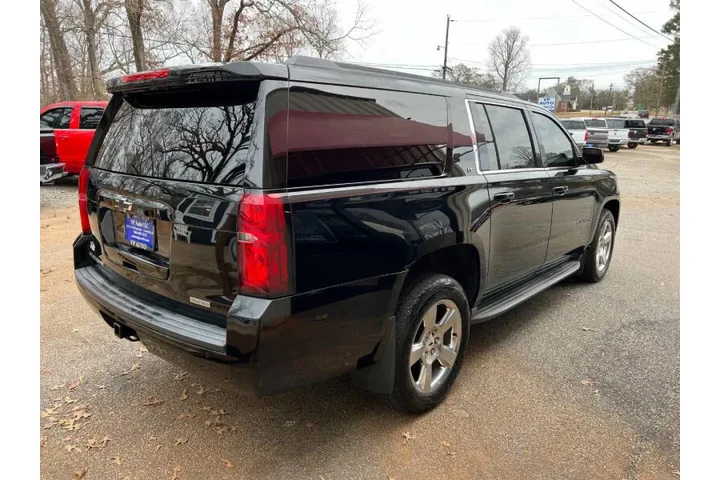 $17999 : 2016 Suburban LT image 5