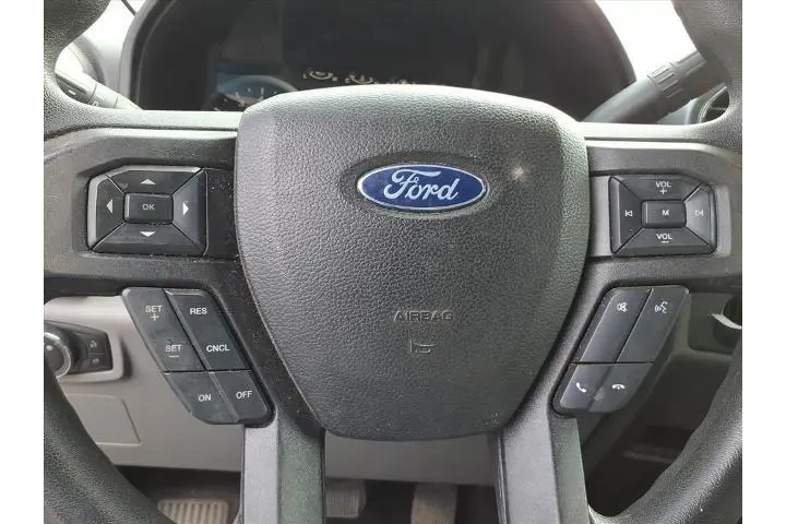 $15995 : Ford F-150 2017 4x2 XLT 4dr image 9