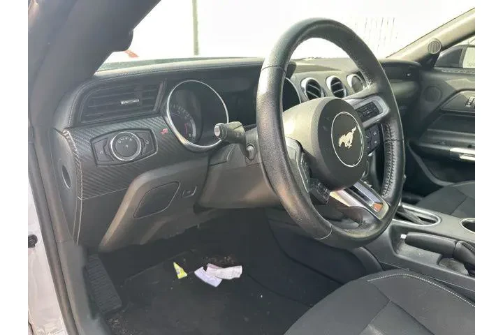 $27900 : Ford Mustang 2023 EcoBoost 2 image 8