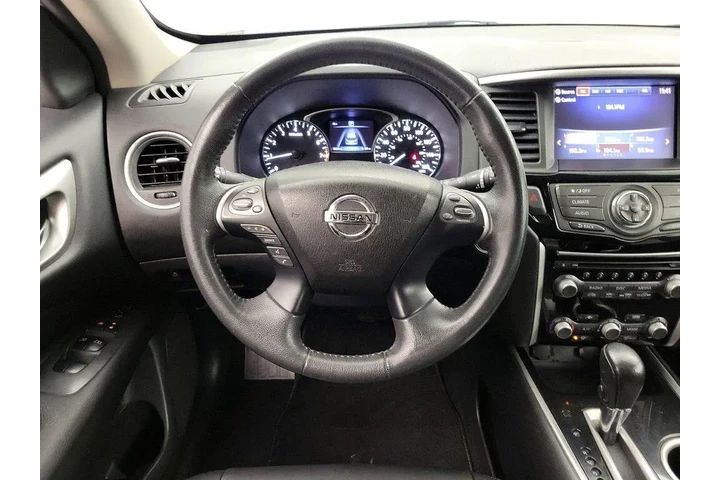 $14599 : Nissan Pathfinder 2017 SV 4d image 10