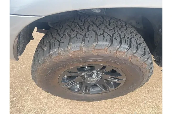$27995 : Toyota Tacoma 2015 4x4 V6 4d image 5