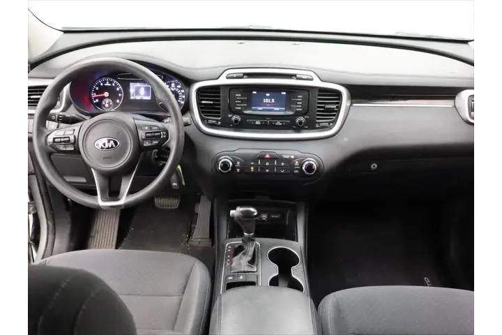 $12181 : Kia Sorento 2017 AWD LX V6 4 image 6