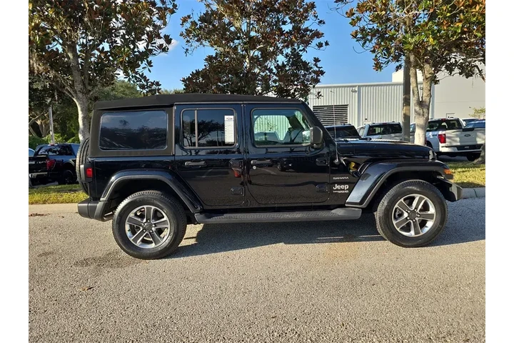 $30780 : Jeep Wrangler Unlimited 2021 image 3