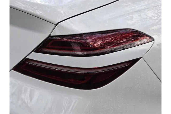 $27998 : Genesis G70 2023 2.0T 4dr Se image 9